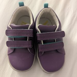 Ten littles shoes size 7 toddler purple color